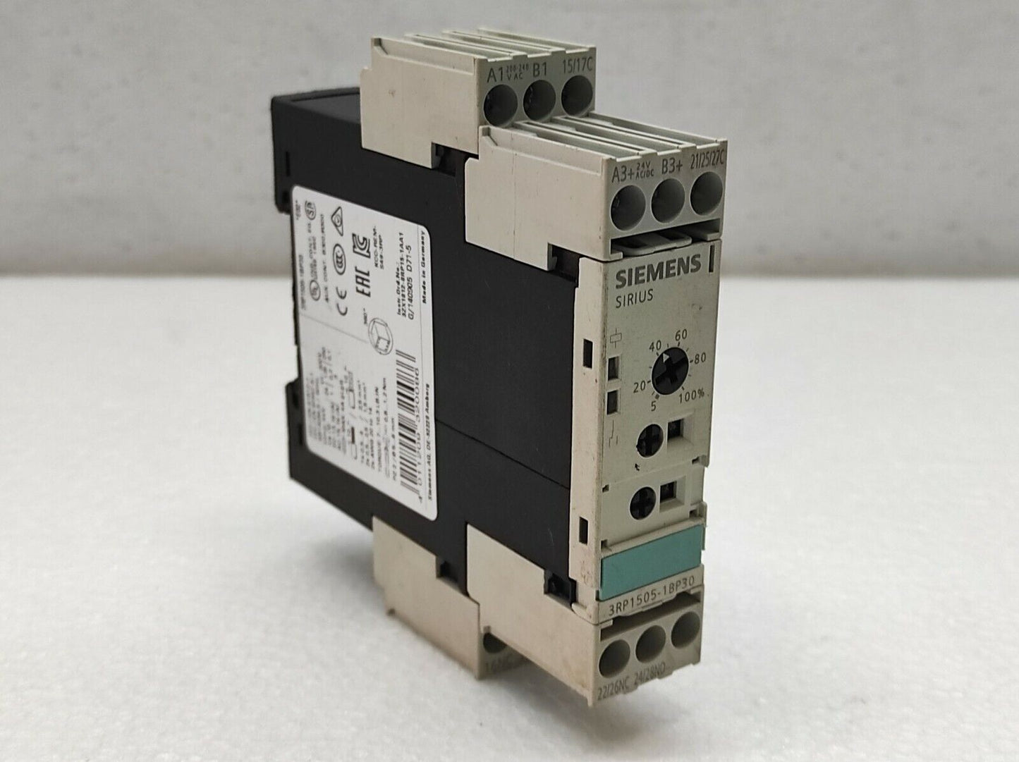 SIEMENS 3RP1505-1BP30 TIME DELAY RELAY