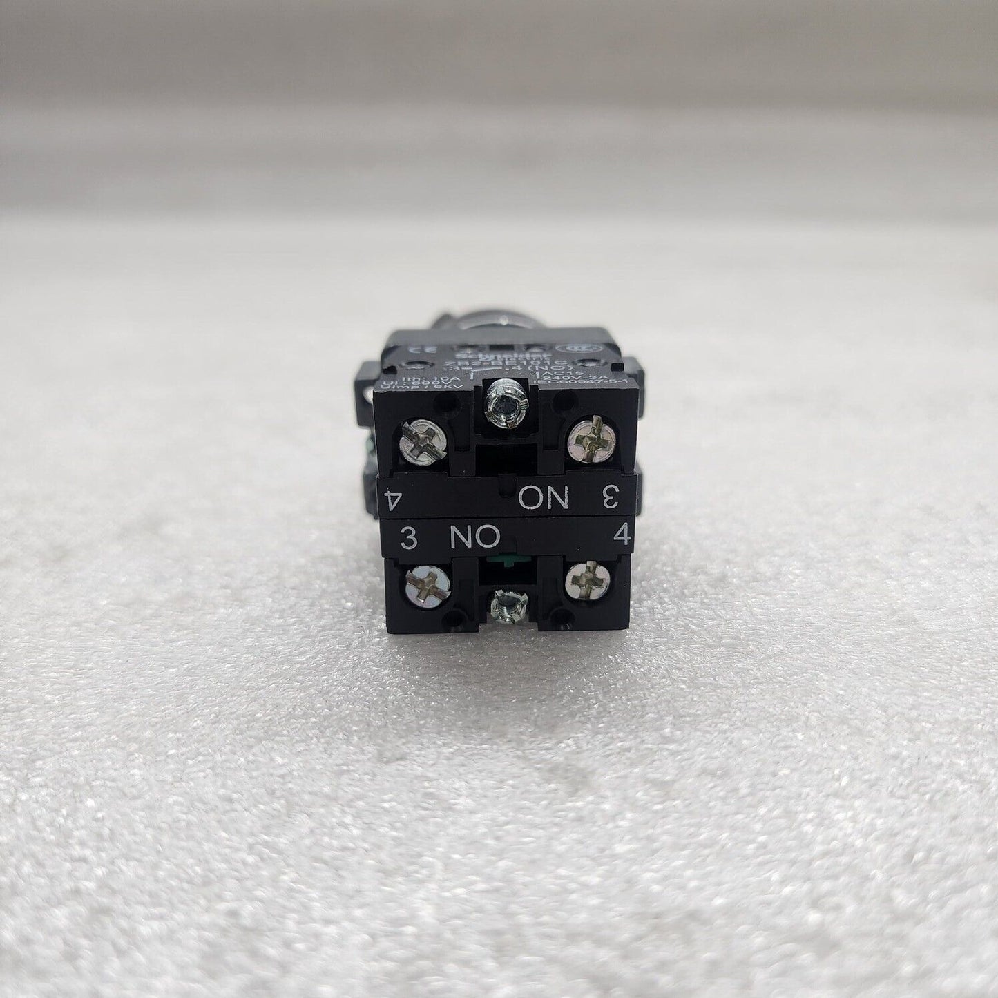 SCHNEIDER ELECTRIC ZB2-BE101C CONTACT BLOCK SELECTOR SWITCH XB2BD33