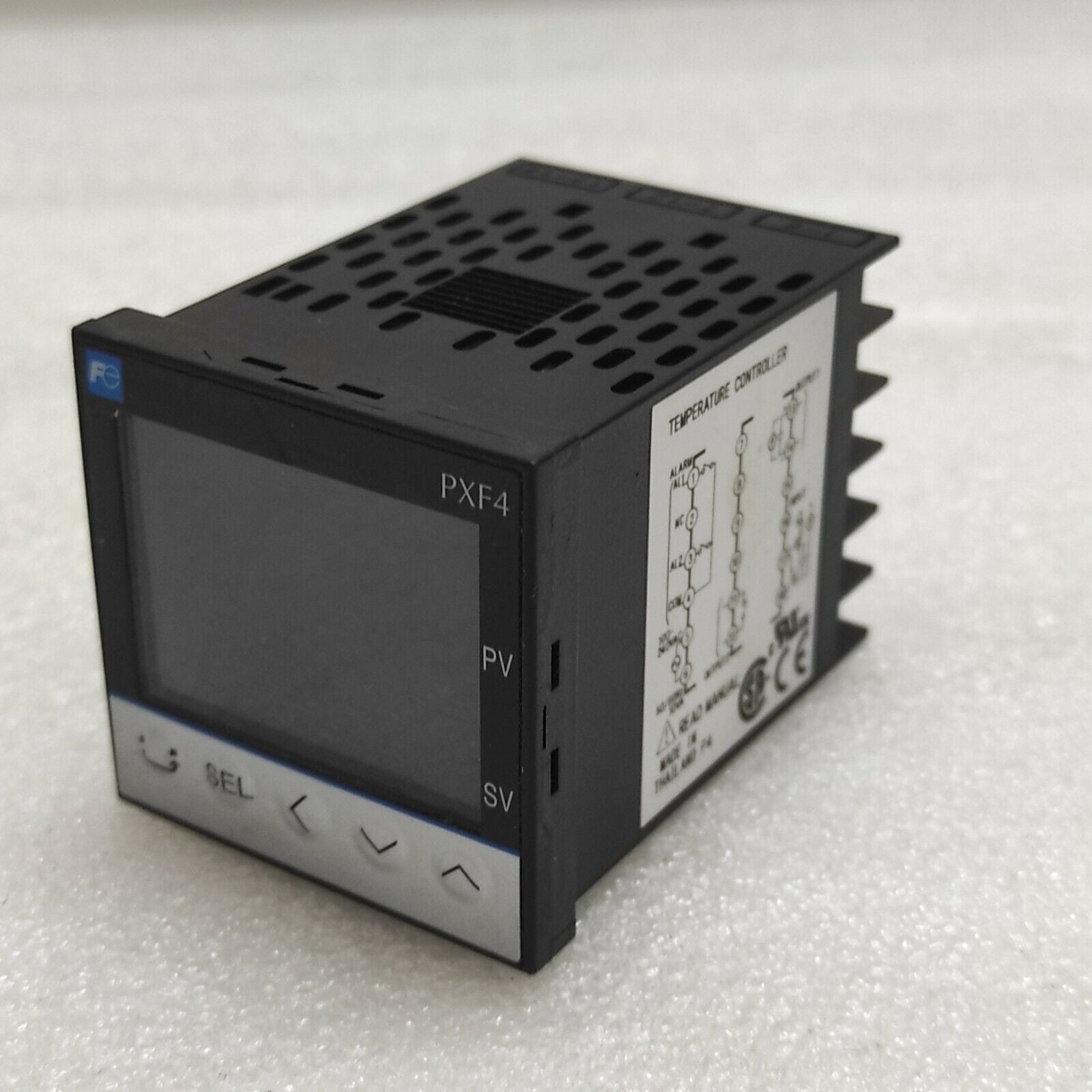 FUJI ELECTRIC PXF4 TEMPERATURE CONTROLLER PXF4ACY2-FV100 100-240VAC 