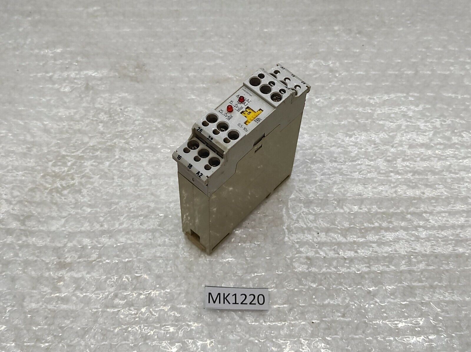 Dold MK 9906.82/024 Time Control Relay 220-240V AC/24V AC-DC MK9906.82/024