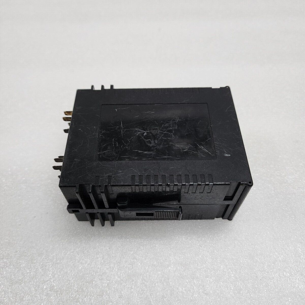 FUJI ELECTRIC PTL2VD21 DISTRIBUTOR PTL 100V