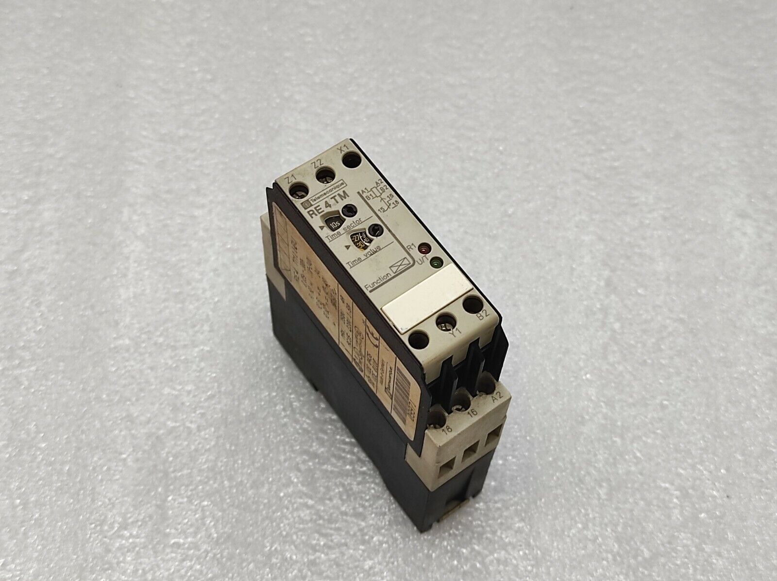 TELEMECANIQUE RE4 TM1 1BU TIMING RELAY 09971 110-240v/24v/42-48V 0.05S-300H RE4 