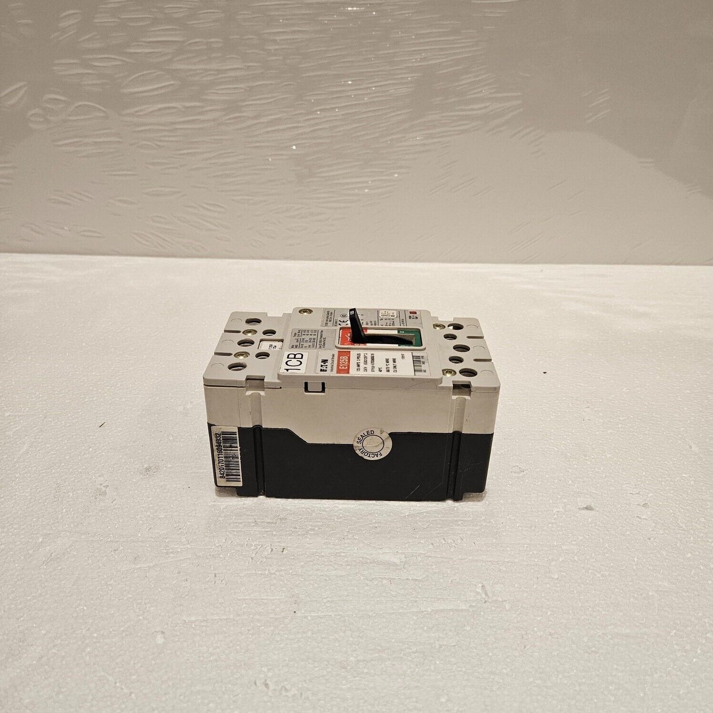 EATON EGB3125FFG 3-POLE CIRCUIT BREAKER 125A