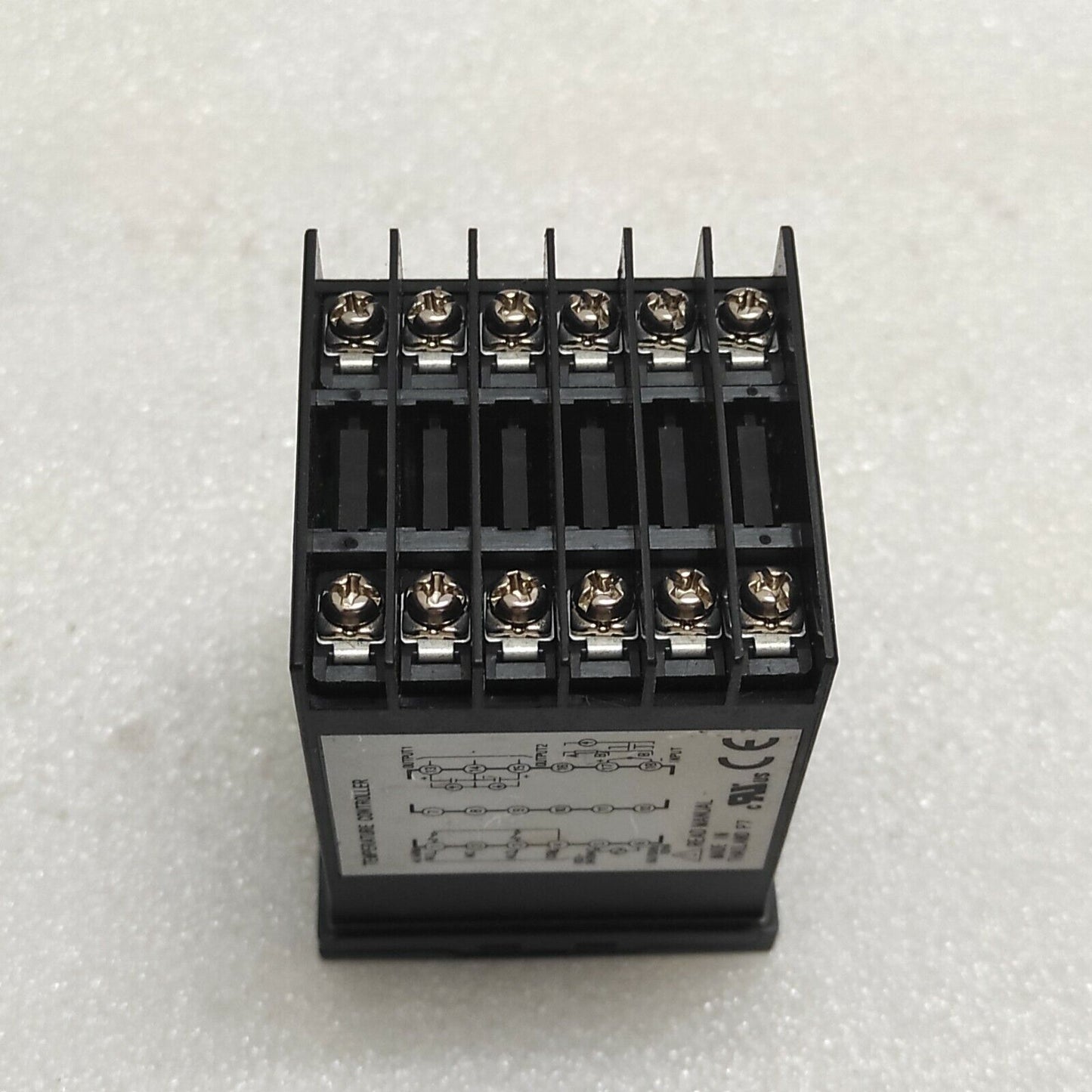 FUJI ELECTRIC PXF4 TEMPERATURE CONTROLLER PXF4ACR2-1VY00-P 100-240VAC 