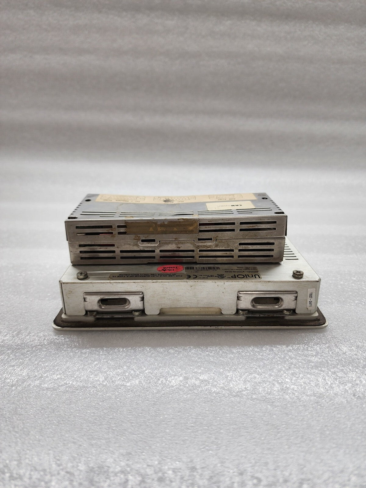 UNIOP ETOP05-0045 HMI OPERATOR PANEL 24VDC