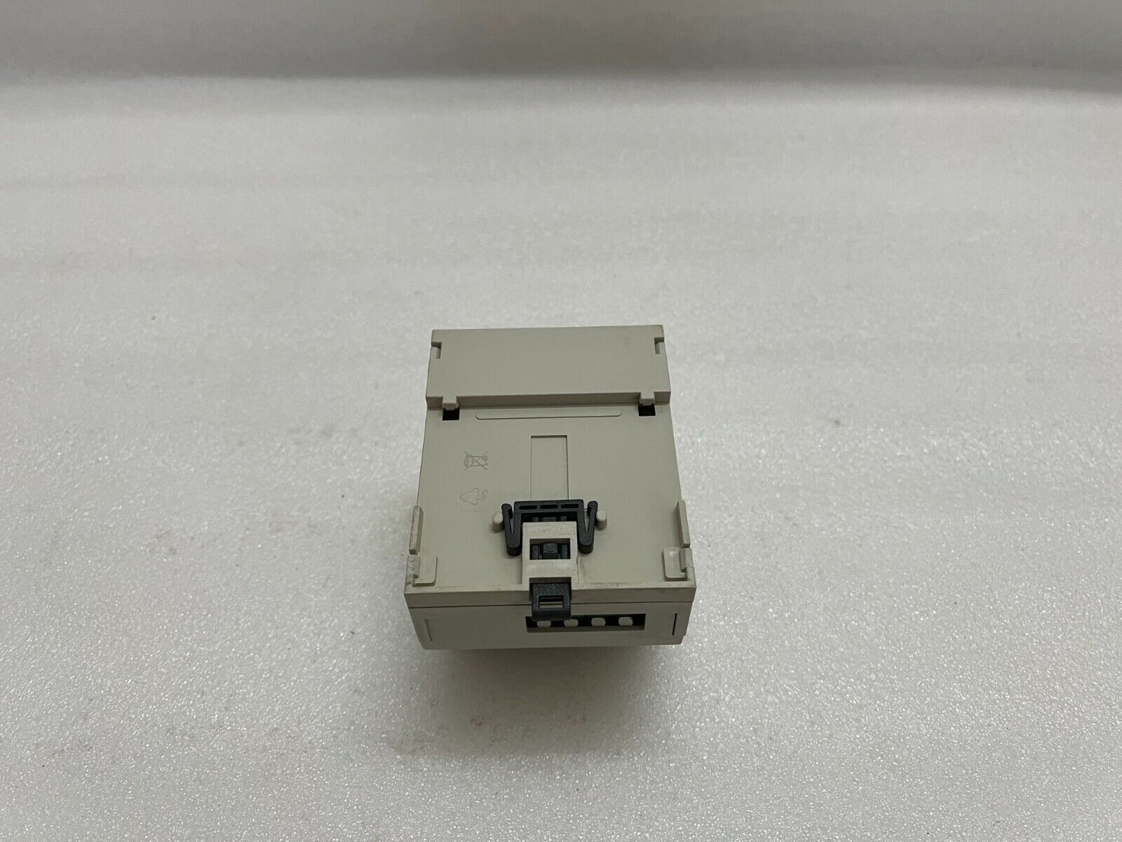 ABB SACE UVD 220/230V-240/250V VERSION 804 