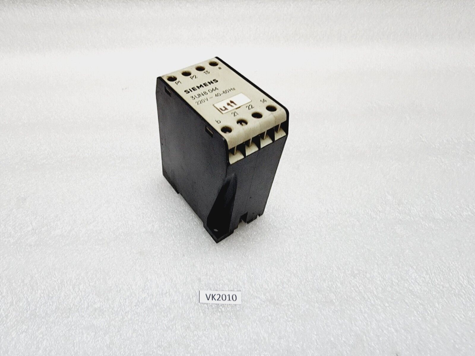 SIEMENS 3UN8 044 CONTACTOR CONTROL RELAY 220V