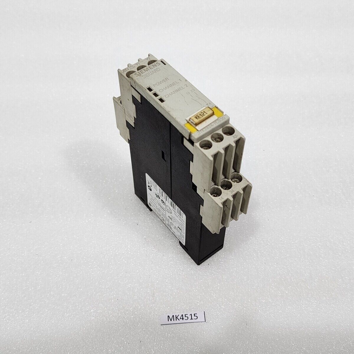 SIEMENS 3TK2824-1CB30 SINGLE CHANNEL SAFETY SWITCH