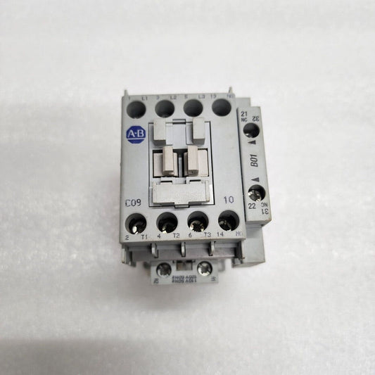 ALLEN BRADLEY CAT 100-C09-10 SER A MAGNETIC CONTACTOR 32A COIL VOLTAGE 110-120V