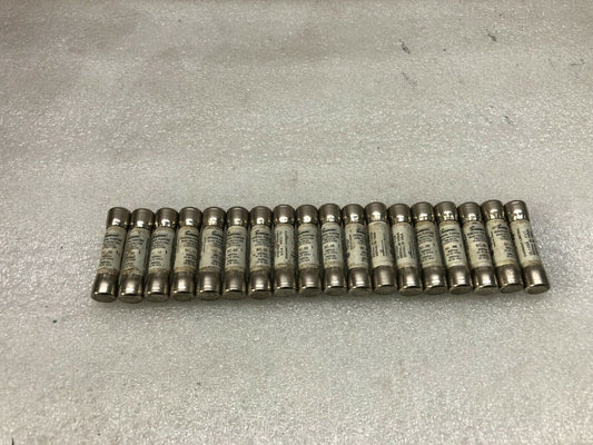 BUSSMANN SC-30 TIME DELAY FUSE 480VAC/300VDC LOT OF 18 UNIT