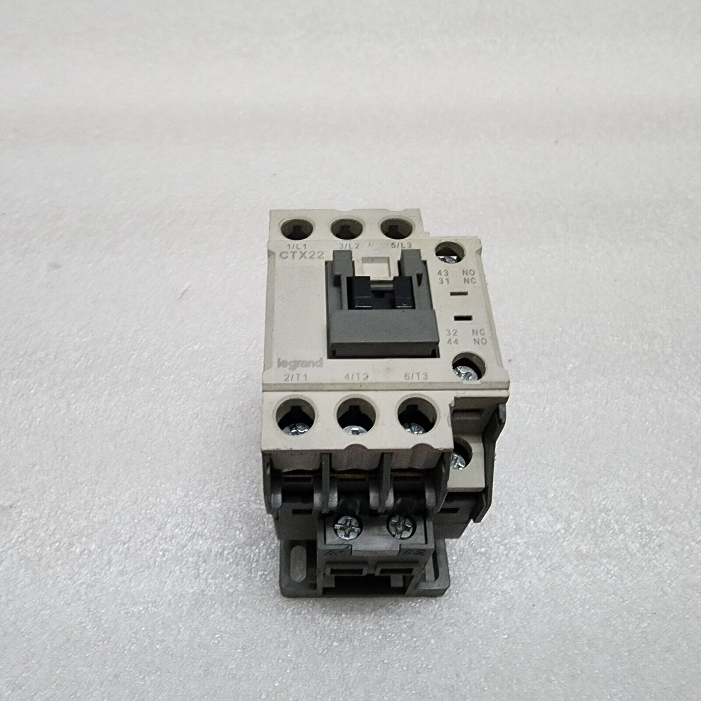 LEGRAND CTX22 MAGNETIC CONTACTOR 9A COIL VOLTAGE 230V