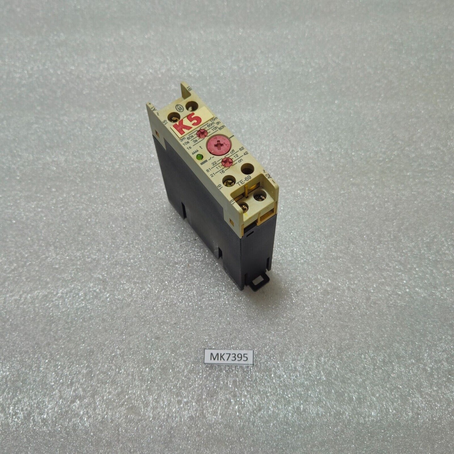 MOELLER TE-69 TIMING RELAY TE69-A 24-240V AC/DC