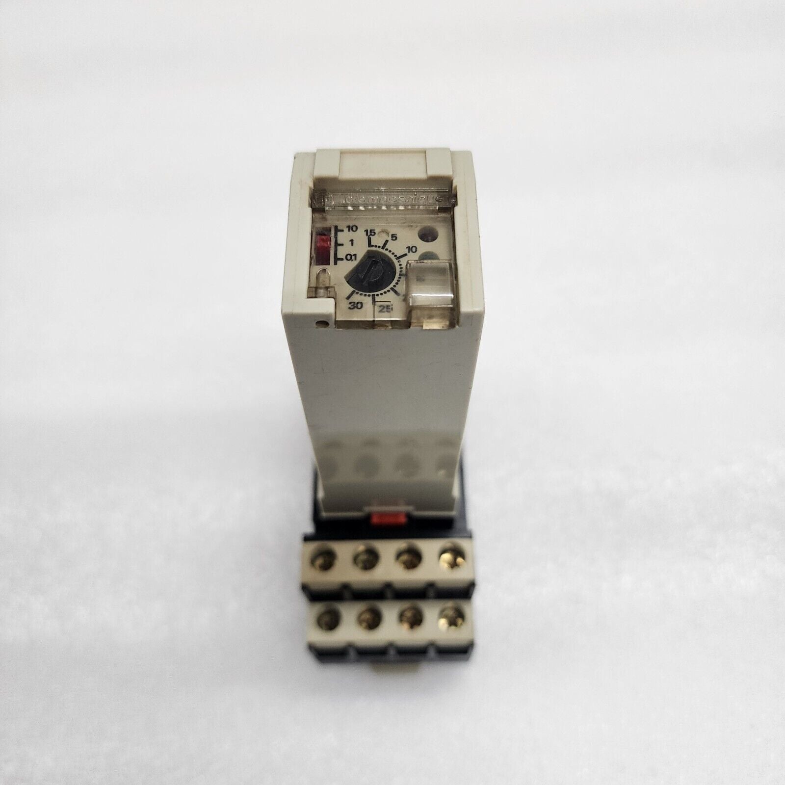 TELEMECANIQUE RHR418B OFF DELAY TIMING RELAY WITH SUPPRESSOR 24V AC/DC