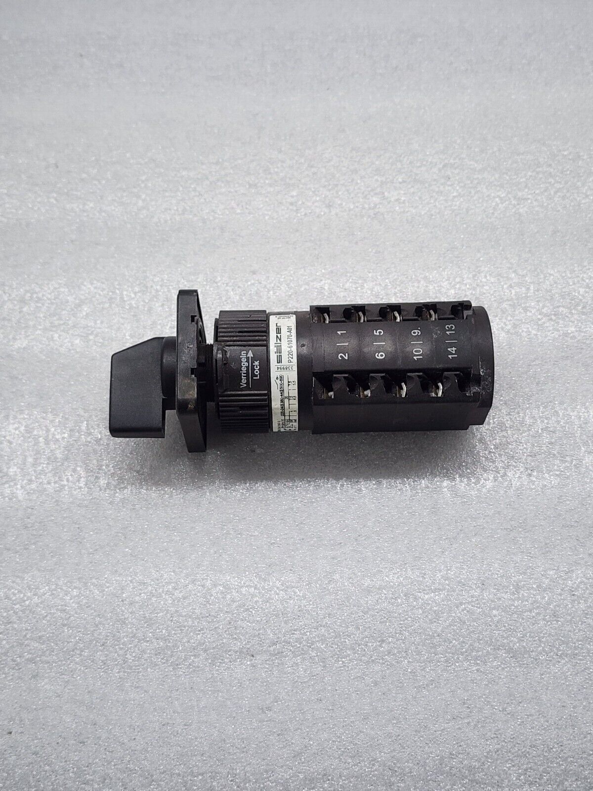 SALZER P220-61070-A01 CAM SWITCH