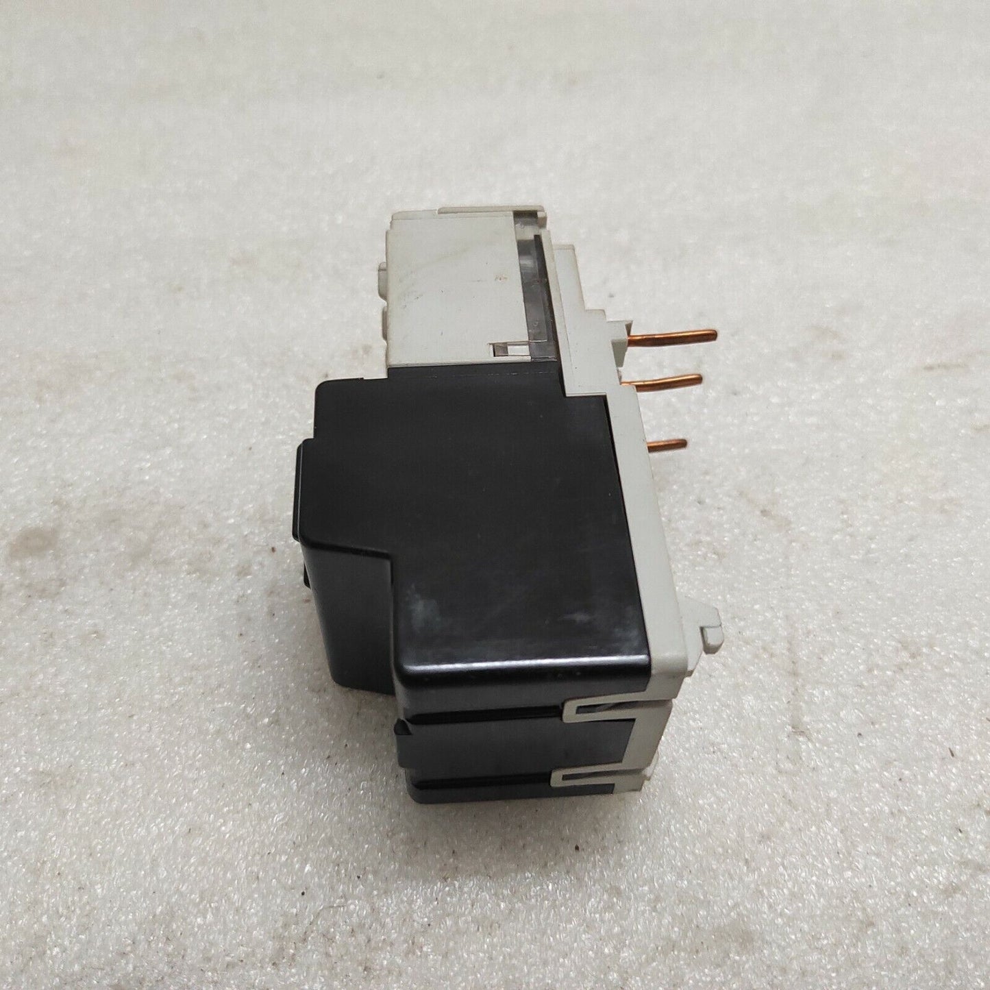 DONG-A ELECTRIC DTH-22B THERMAL OVERLOAD RELAY 5-8A