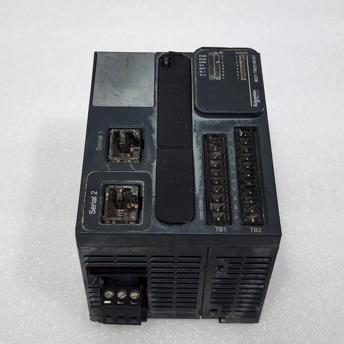 M221 LOGIC CONTROLLER TM221M16T