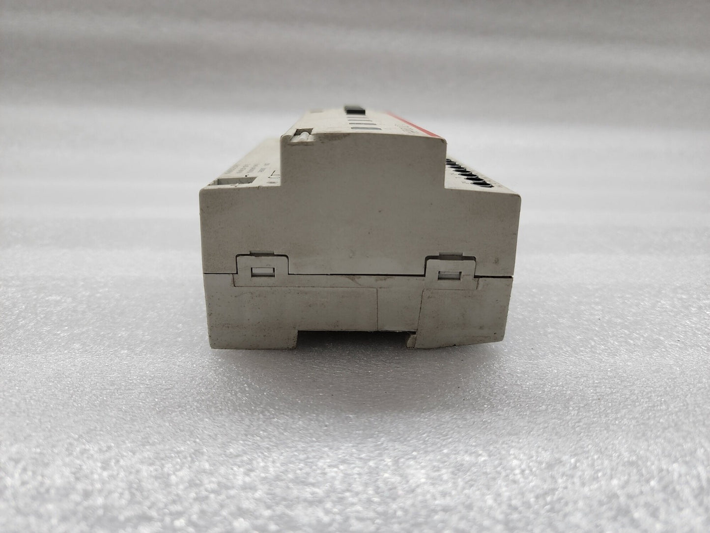 ABB UD/S 4.210.2 UNIVERSAL DIMMING ACTUATOR 6197/12-101-500