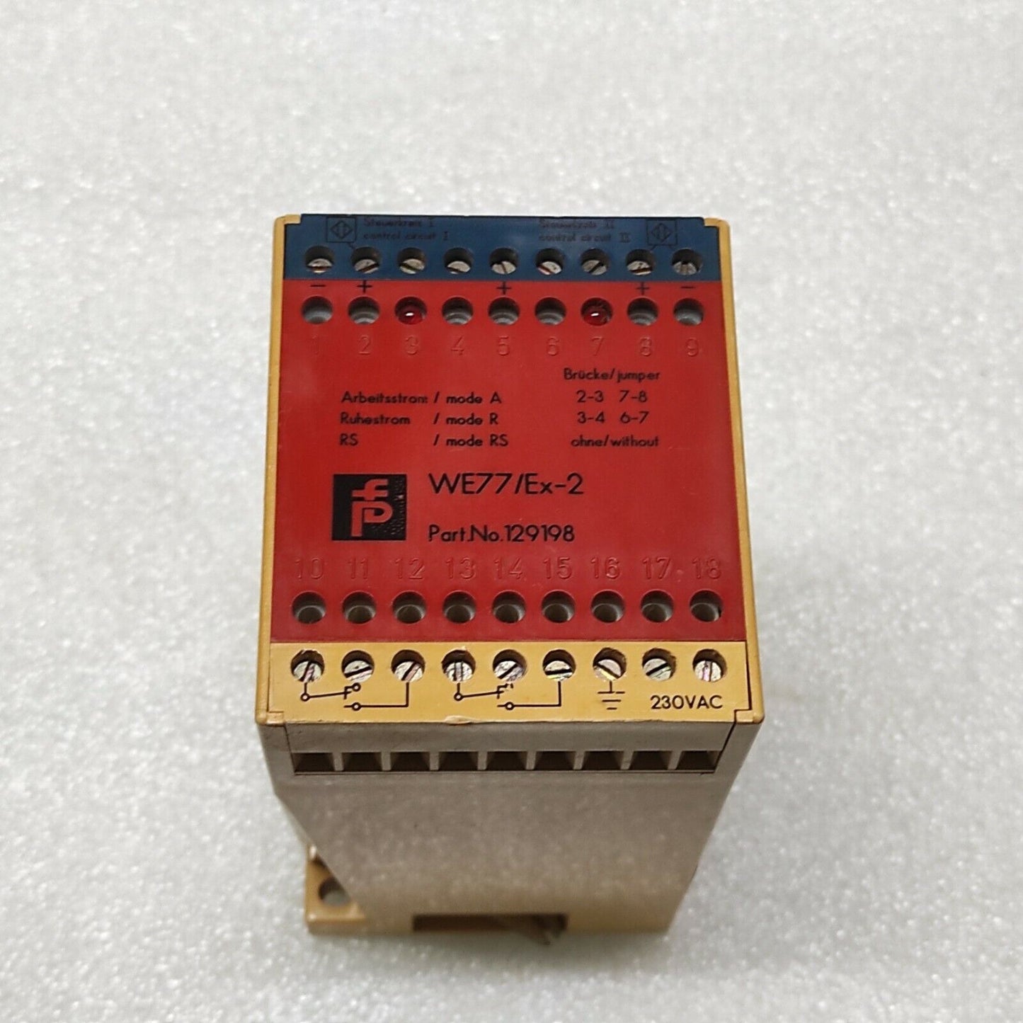 PEPPERL + FUCHS WE77/EX-2 SWITCH AMPLIFIER 129198 230VAC LOT OF 2 UNIT