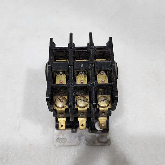 GOULD WESTMINSTER 2200 EB230AA CONTACTOR 30A COIL VOLTAGE 110-120V