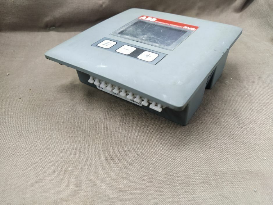 ABB RVC Power Factor Controller RVC8-1/5A 2GCA294985A0050 100-440V