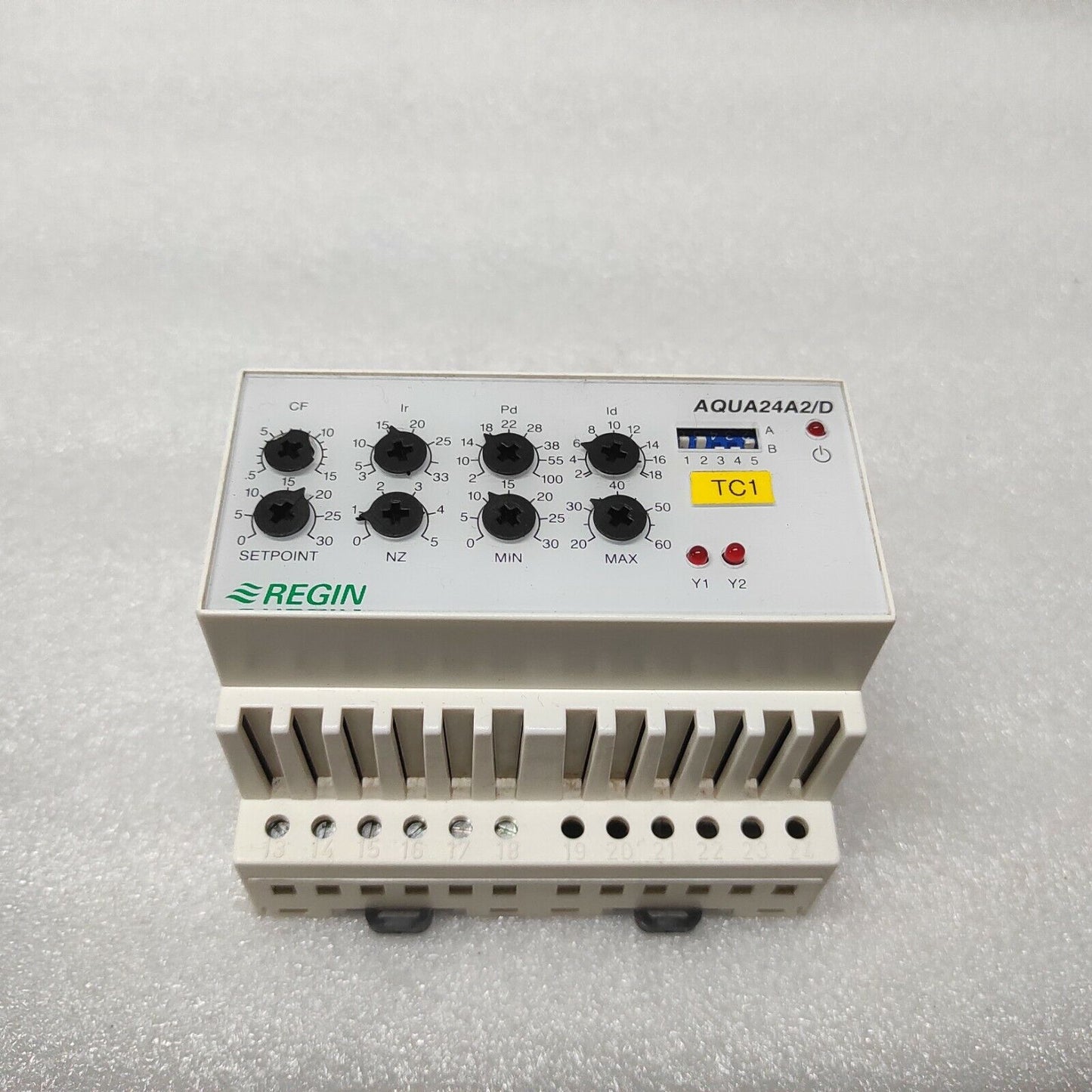 AB REGIN AQUA24A2/D TEMPERATURE CONTROLLER 