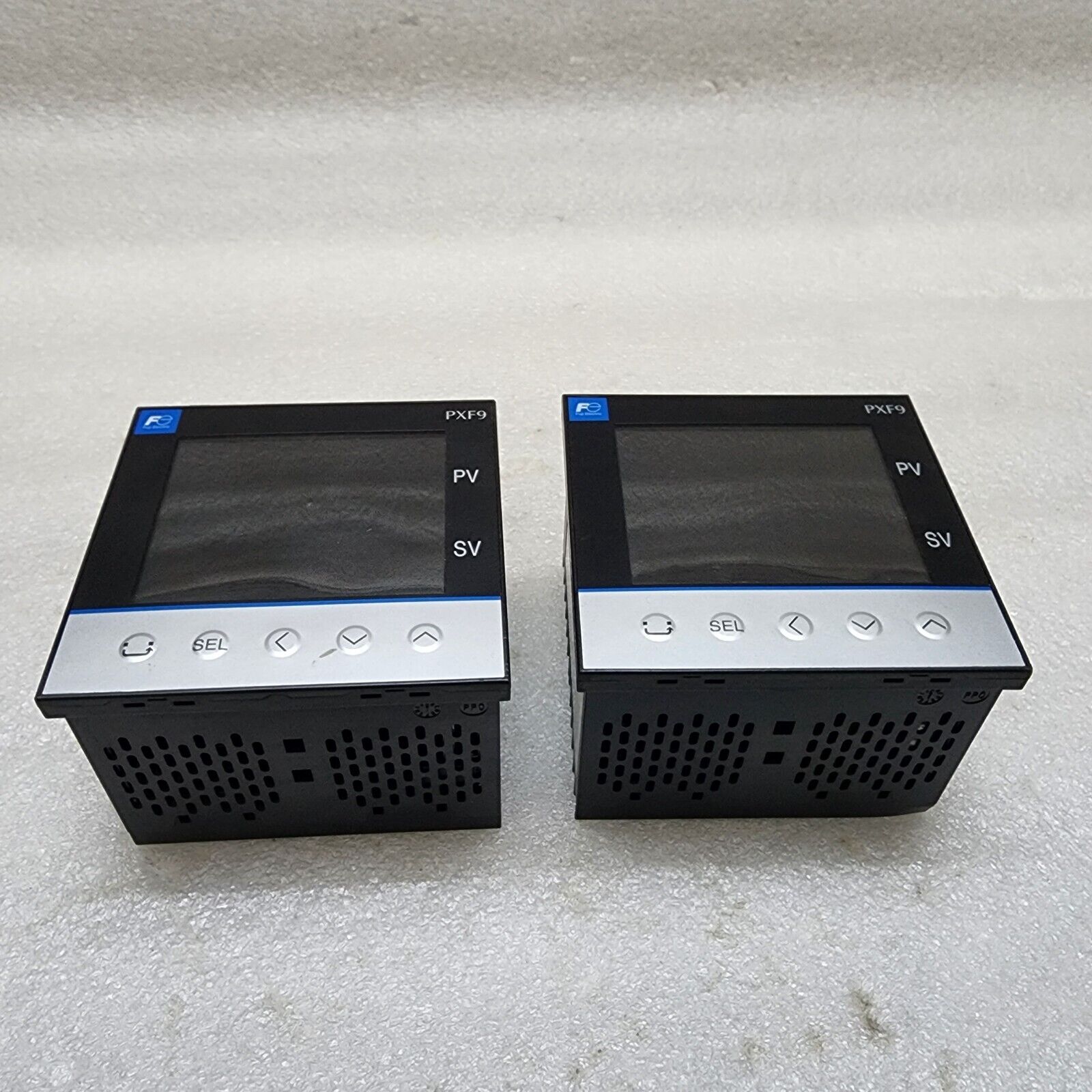 FUJI ELECTRIC PXF9AAA2-1V100-P TEMPERATURE CONTROLLER 100-240VAC