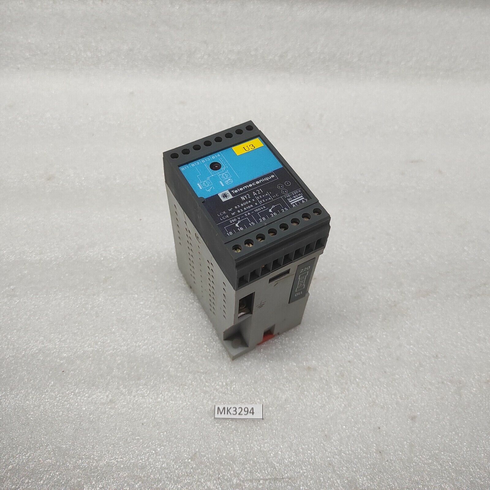 Telemecanique NY2 A21 Intrinsically Safe Barrier Relay NY2A21 110-220V AC
