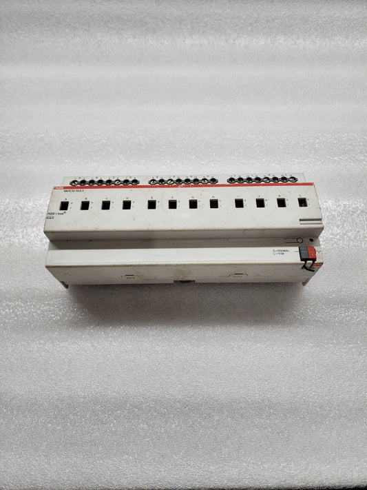 ABB SA/S 12.10.2.1 SWITCH ACTUATOR 2CDG110158R0011