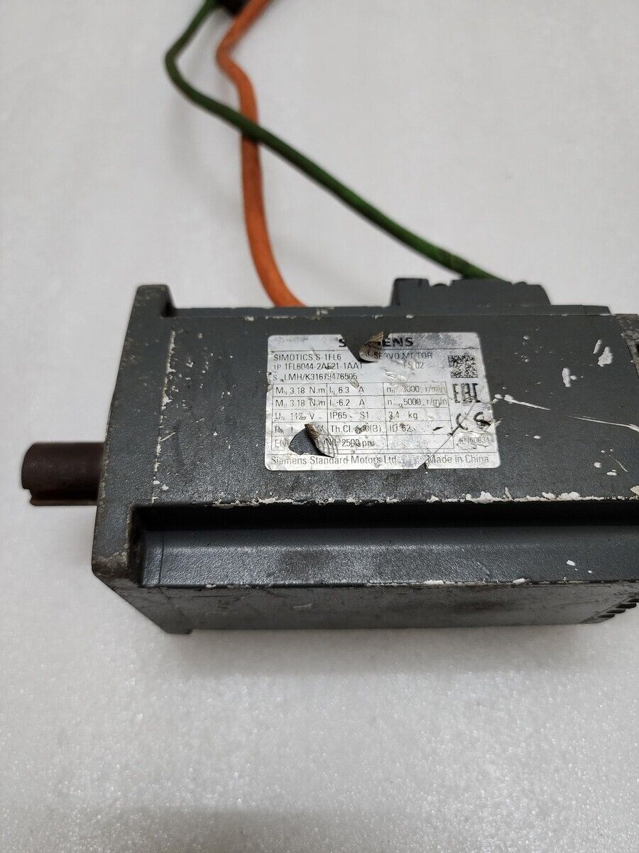 SIEMENS 1FL6044-2AF21-1AA1 SYNCHRONOUS AC SERVO MOTOR 1KW 230V SIMOTICS S-1FL6