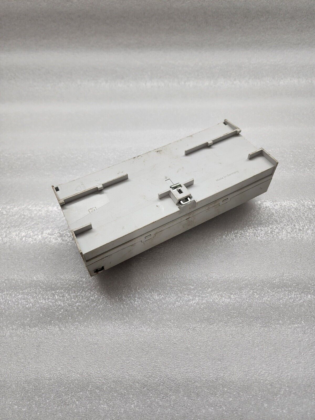 ABB SA/S 12.10.2.1 SWITCH ACTUATOR 2CDG110158R0011