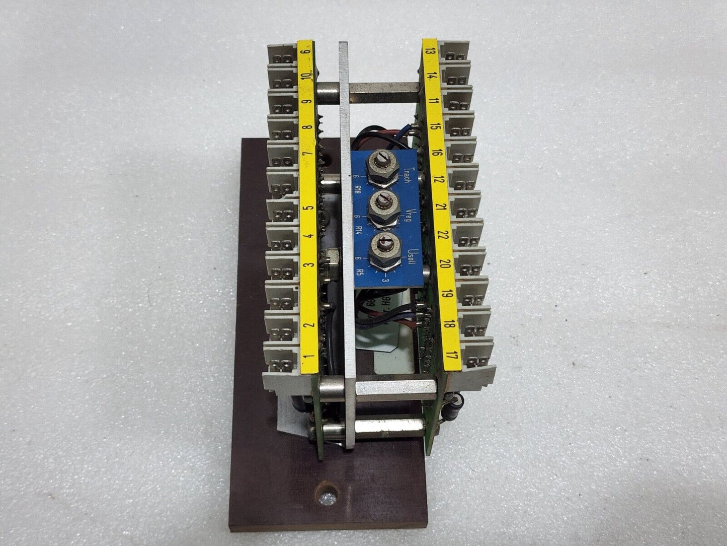 SIEMENS 6GA2 490-0A AUTOMATIC VOLTAGE REGULATOR 