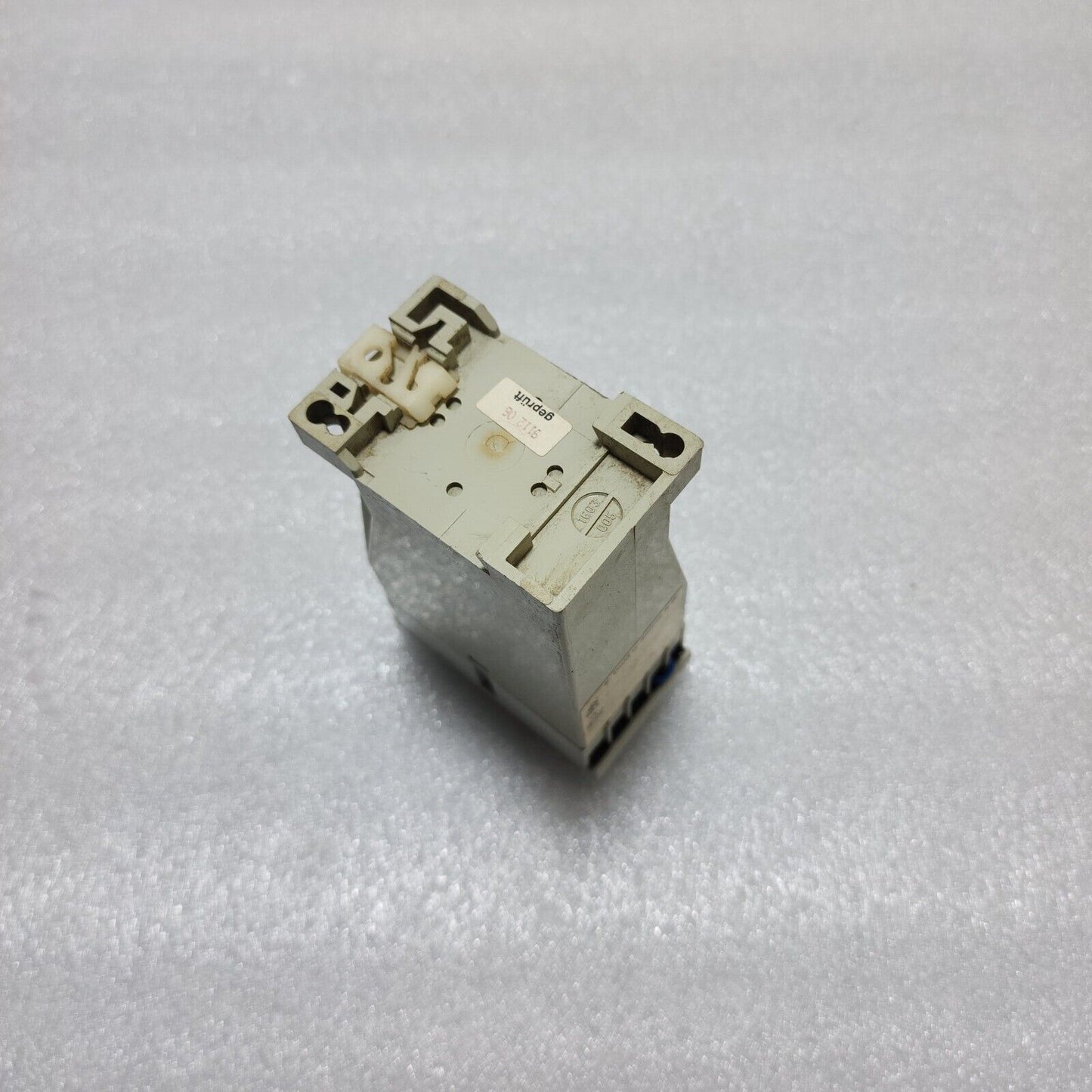 DOLD AI 905.82 TIME RELAY 220V