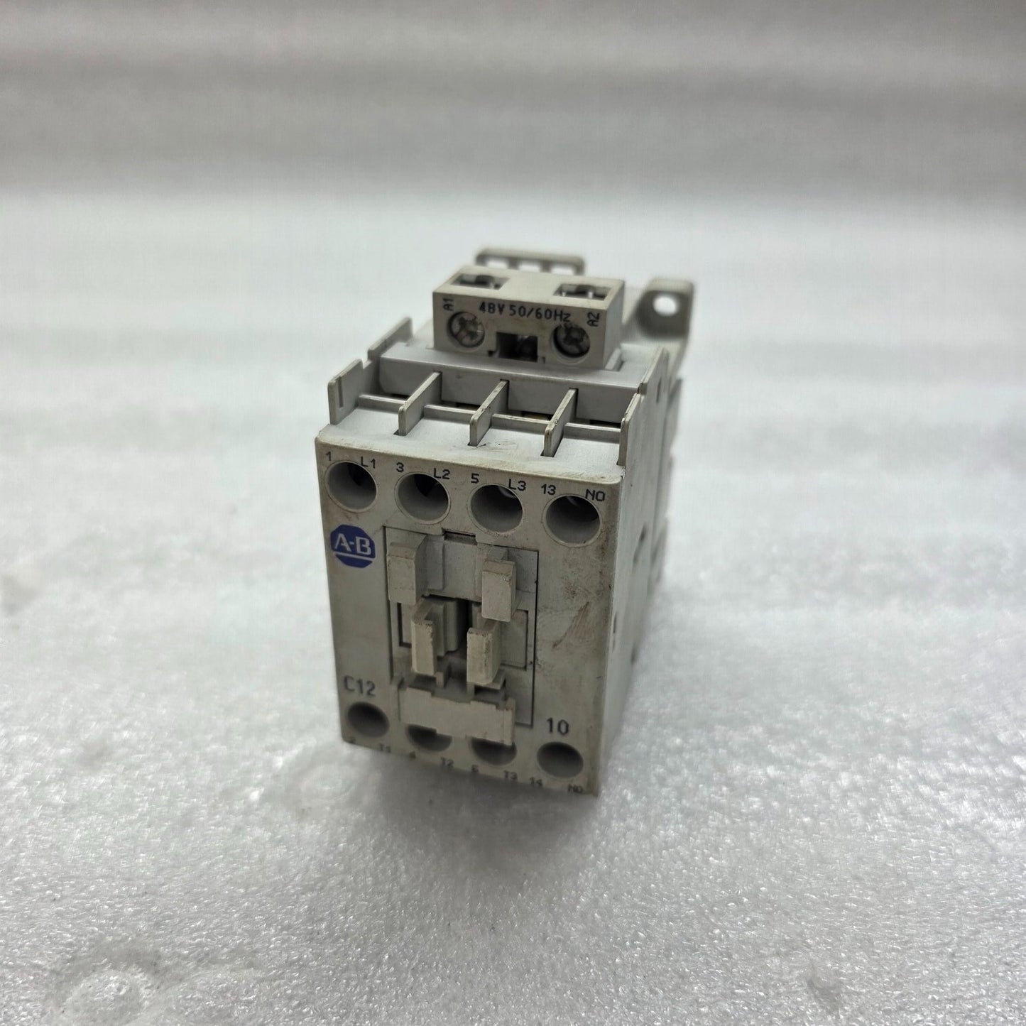 ALLEN BRADLEY CAT 100-C12-10 SER A CONTACTOR COIL VOLTAGE 48V