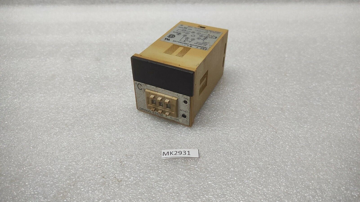 OMRON E5C4-R40 TEMPERATURE CONTROLLER 220-240V