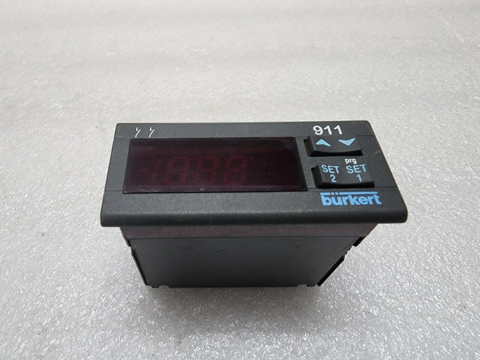 BURKERT 911 TEMPERATURE CONTROLLER XT120C-1COPU 24VAC-DC