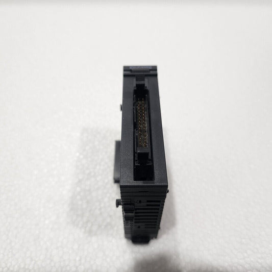 KEYENCE KV-C32TC OUTPUT UNIT