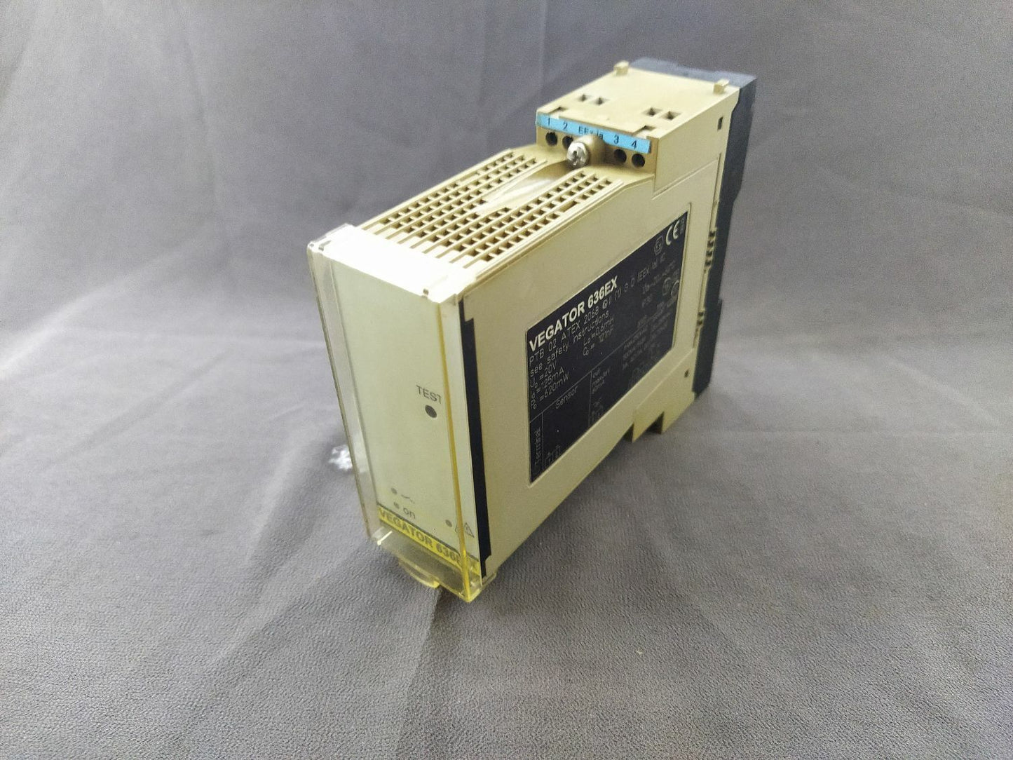 Vegator 636EX Signal Conditioning Instrument 636-EX 20-253 VAC, 20-72 VDC