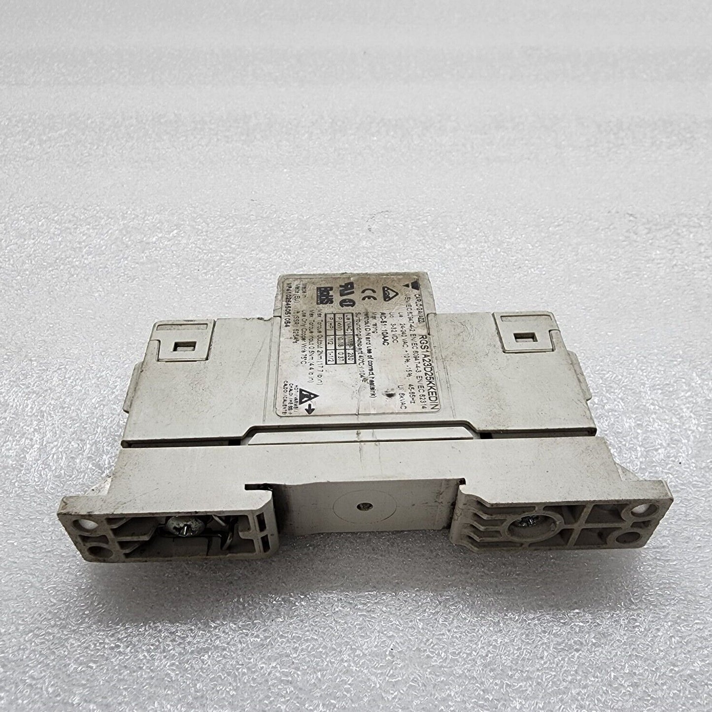 CARLO GAVAZZI RGS1A23D25KKEDIN SOLID STATE RELAY 24-240VAC/3-32VDC