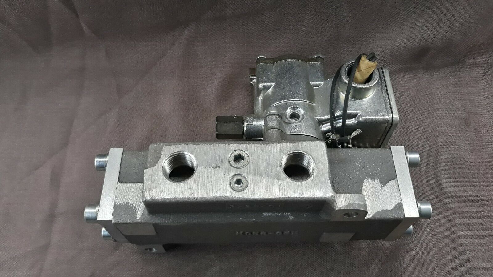Parker Schrader Bellows L6455610461 Pneumatic Solenoid Valve SK-200/A5 Single