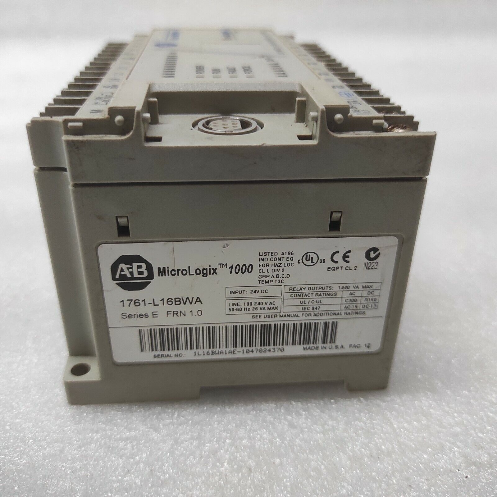 ALLEN BRADLEY MICROLOGIX 1000 CAT 1761-L16BWA DAMAGED