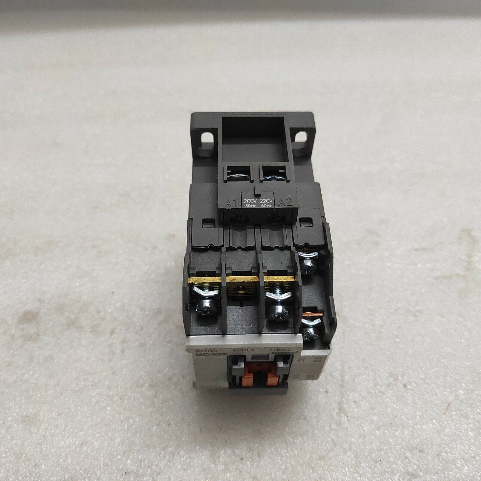 LS ELECTRIC MC-22B MAGNETIC CONTACTOR 22A COIL VOLTAGE 200-220V