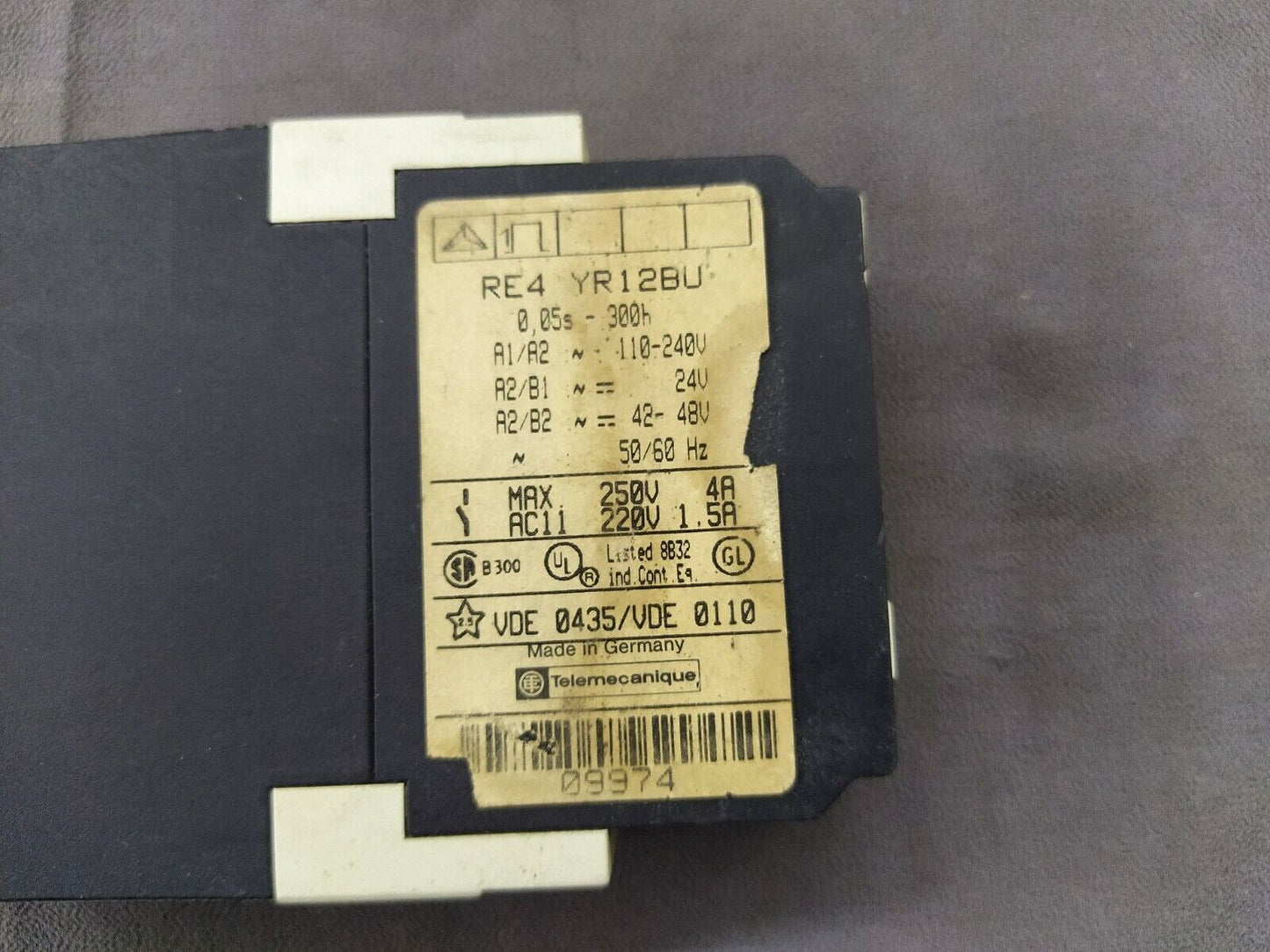 Telemecanique RE4 YR Timer Relay RE4 YR12BU 0.05s-300h 110-240V