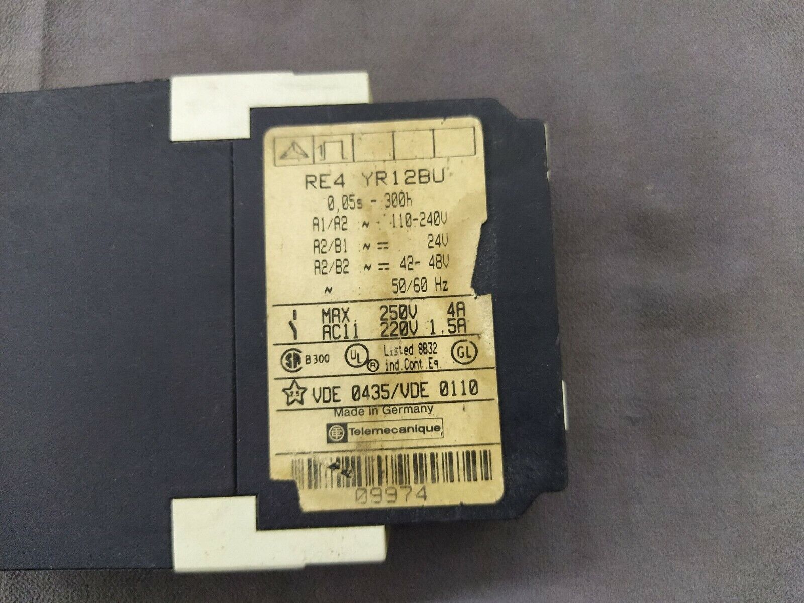 Telemecanique RE4 YR Timer Relay RE4 YR12BU 0.05s-300h 110-240V