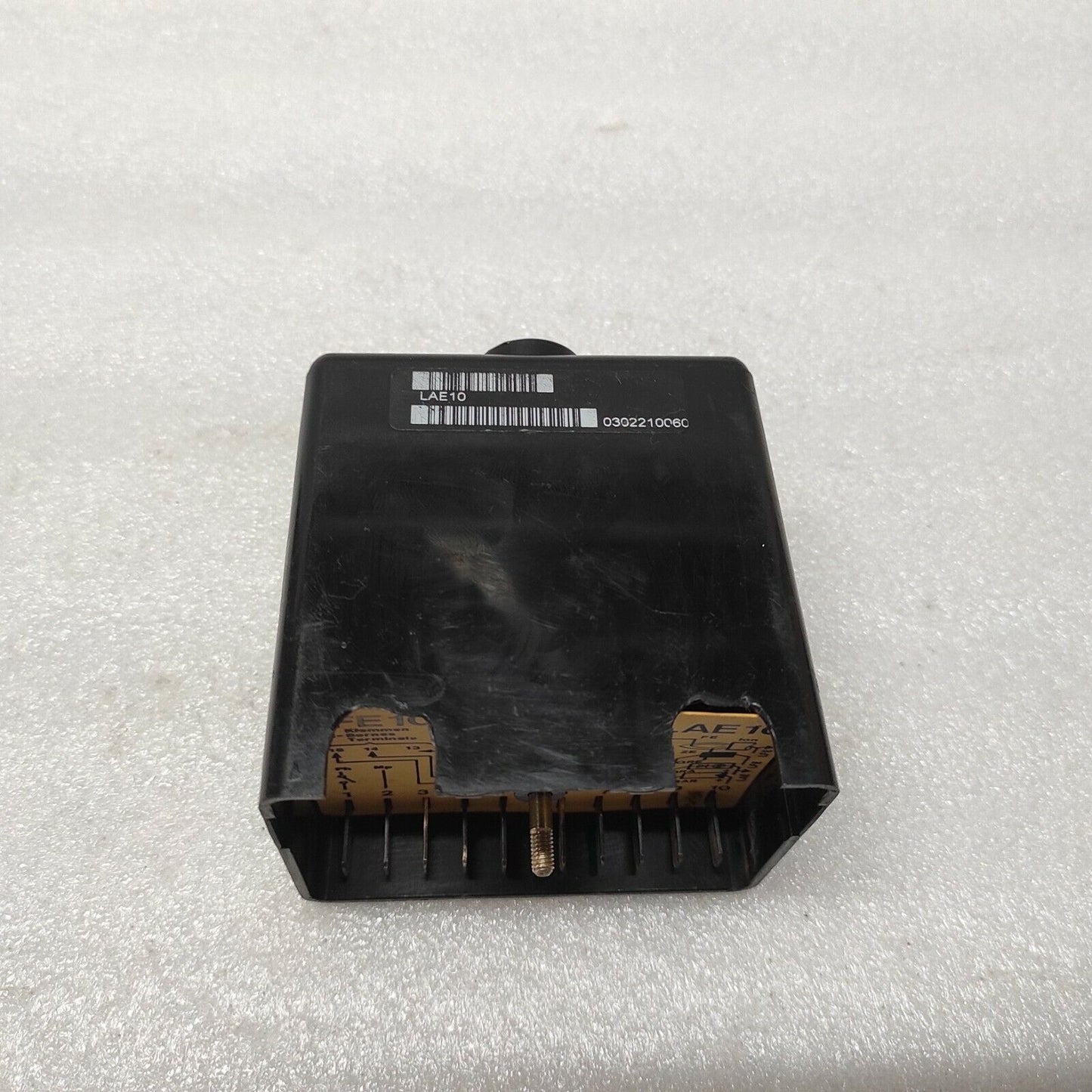 LANDIS & GYR LAE10 FLAME SAFEGUARD LAE 10 