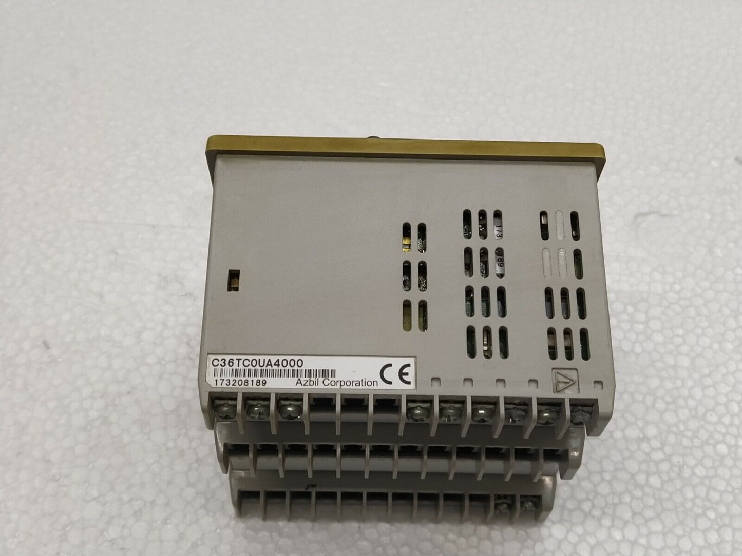 Yamatake Azbil SDC 36 Digital Indicating Controller C36TC0UA4000 SDC36 100-240V