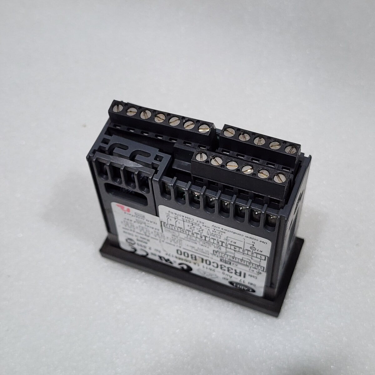 CAREL IR33C0LB00 TEMPERATURE PROCESS CONTROLLER