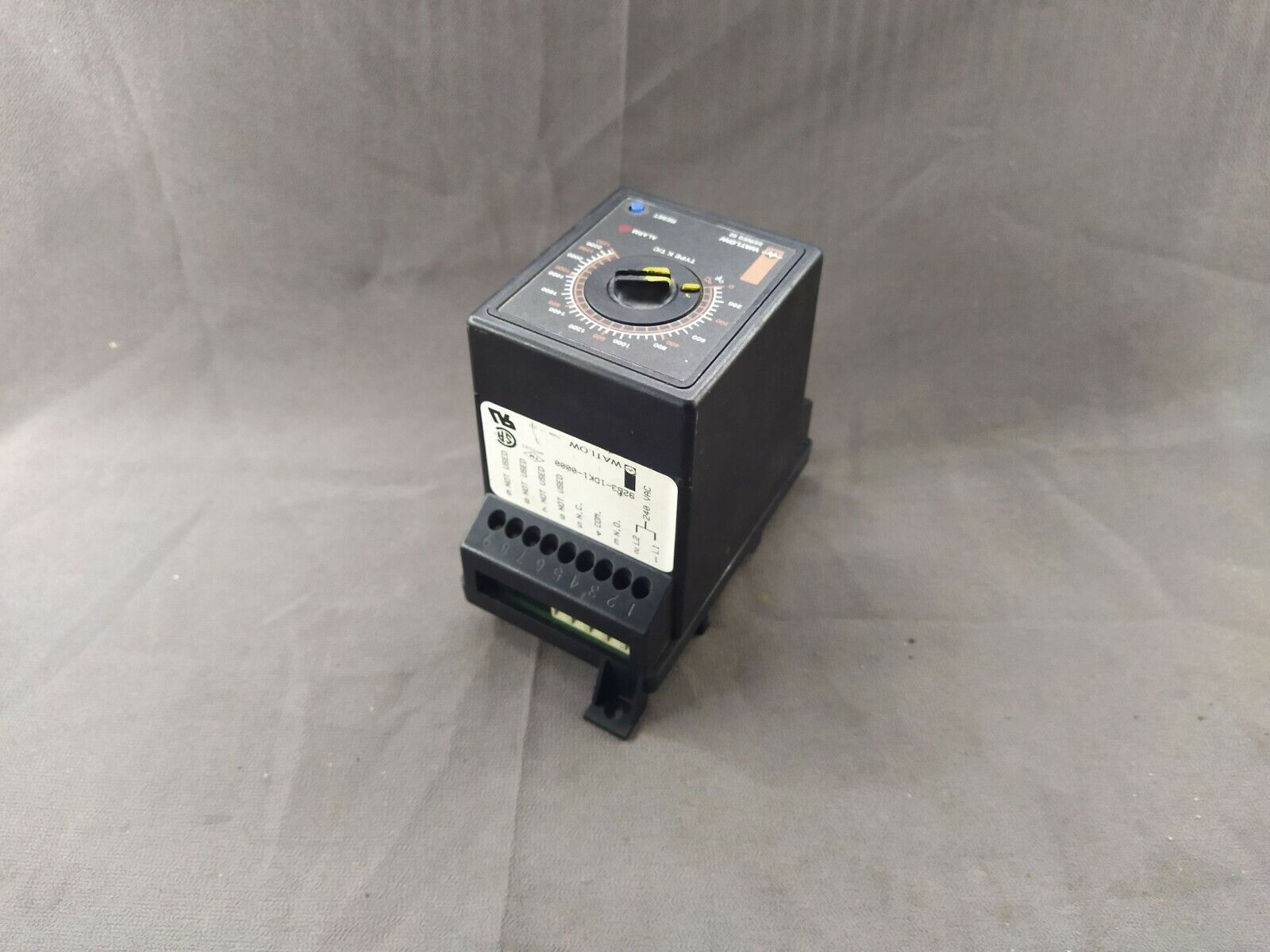 Watlow 92B3-1DK1-0000 Series 92 TYPE K T/C 240 VAC Temperature Controller