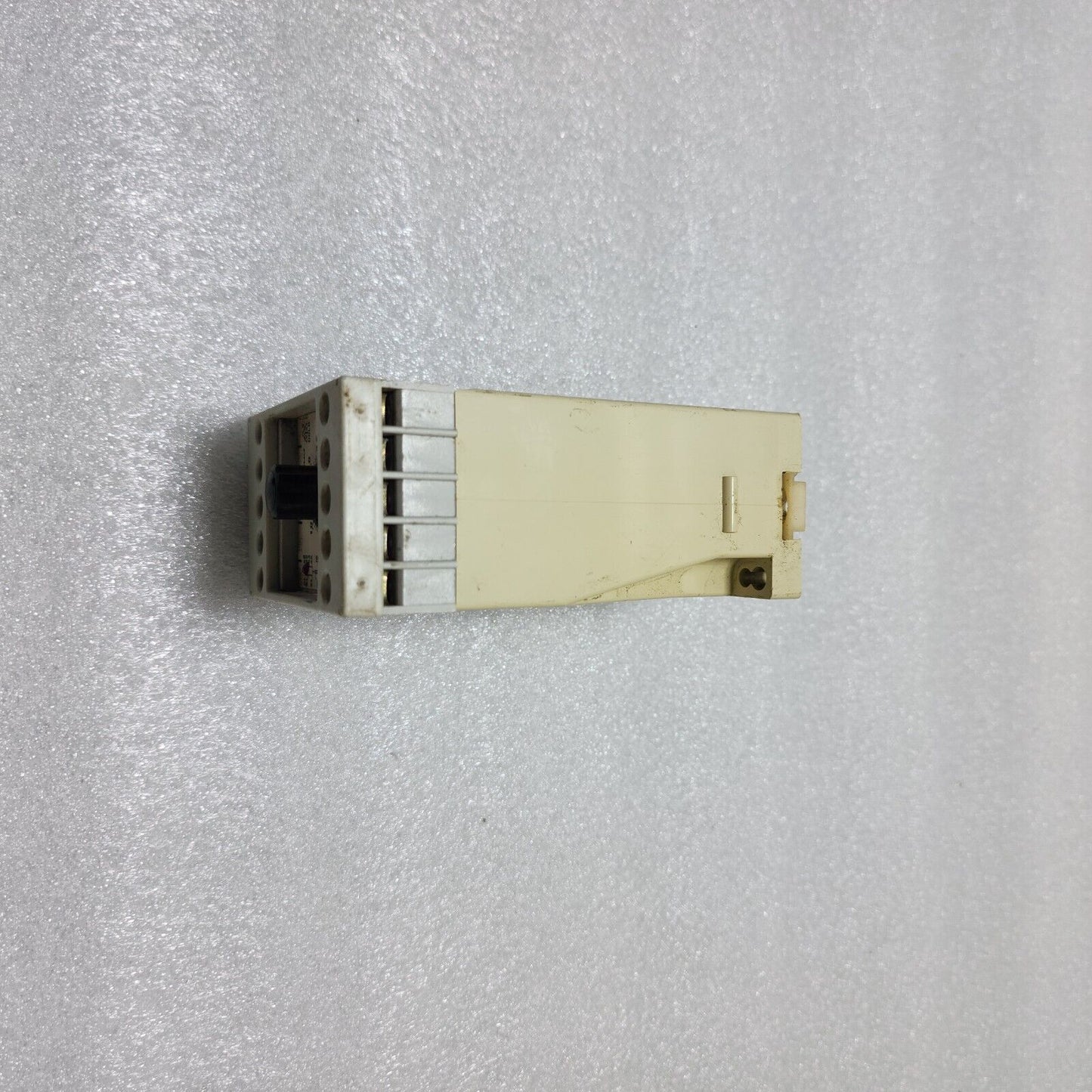 DOLD AA 9906.82 TIME RELAY