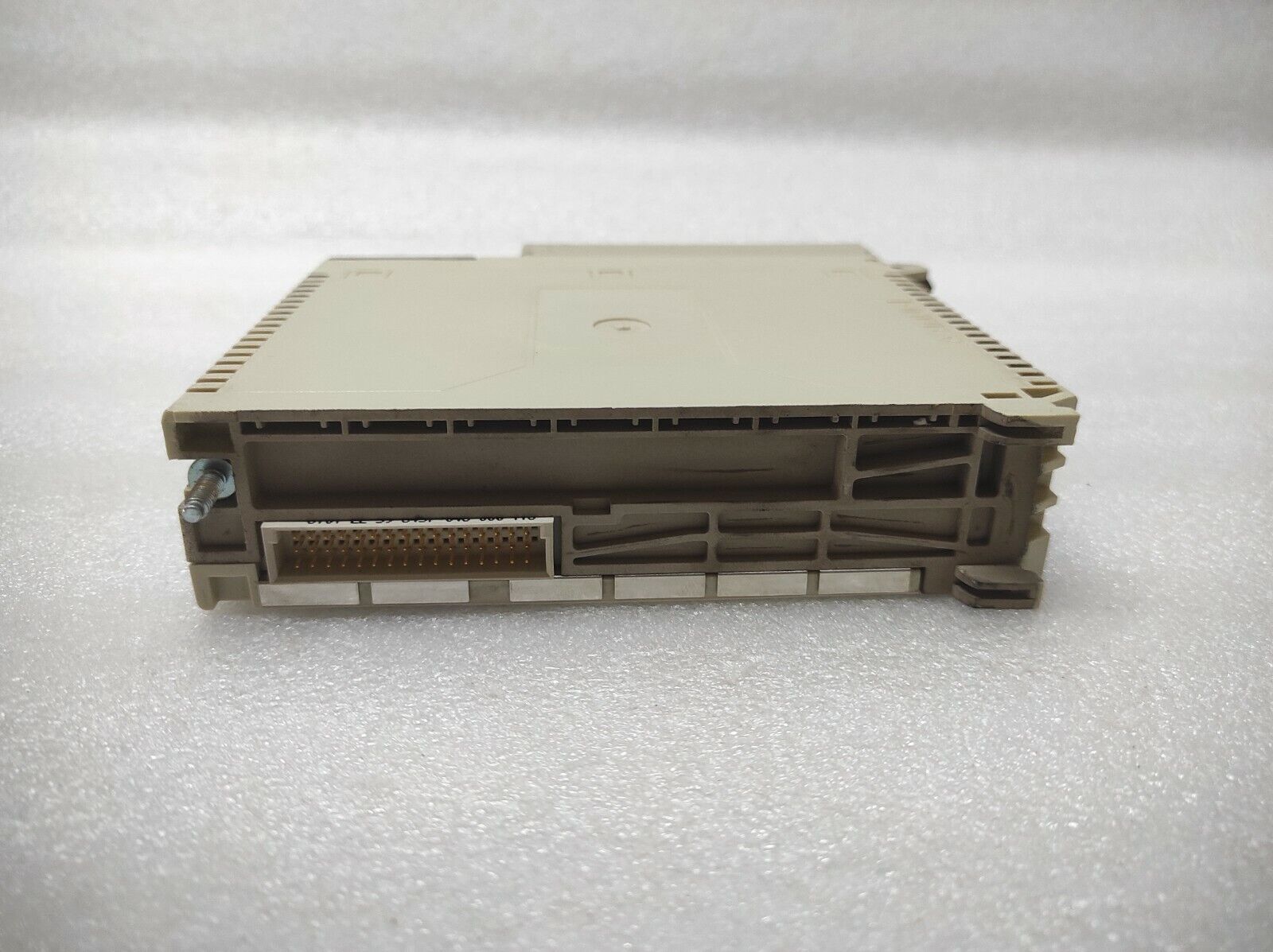 SE TSXDEY16D2 DISCRETE INPUT MODULE 