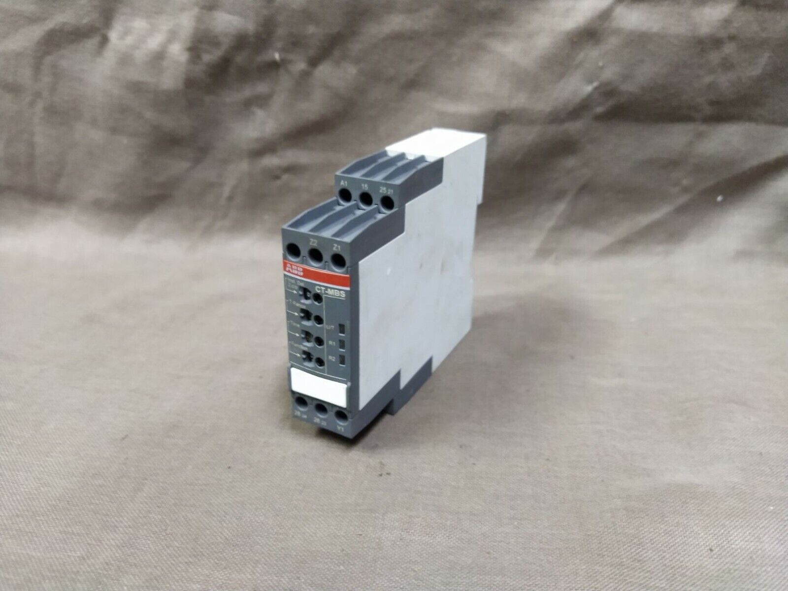 ABB CT-MBS.22S Multifunction Time Relay 1SVR730010R3200